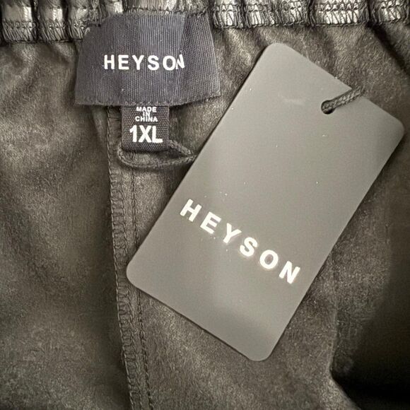 HEYSON High Waist Faux Leather Black Shorts, NWT! Size 1XL - Picture 4 of 6